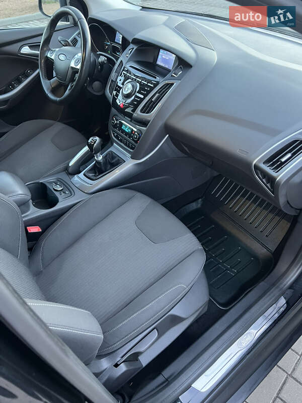 Хетчбек Ford Focus 2011 в Житомирі фото 34 Хетчбек Ford Focus 2011 в Житомирі