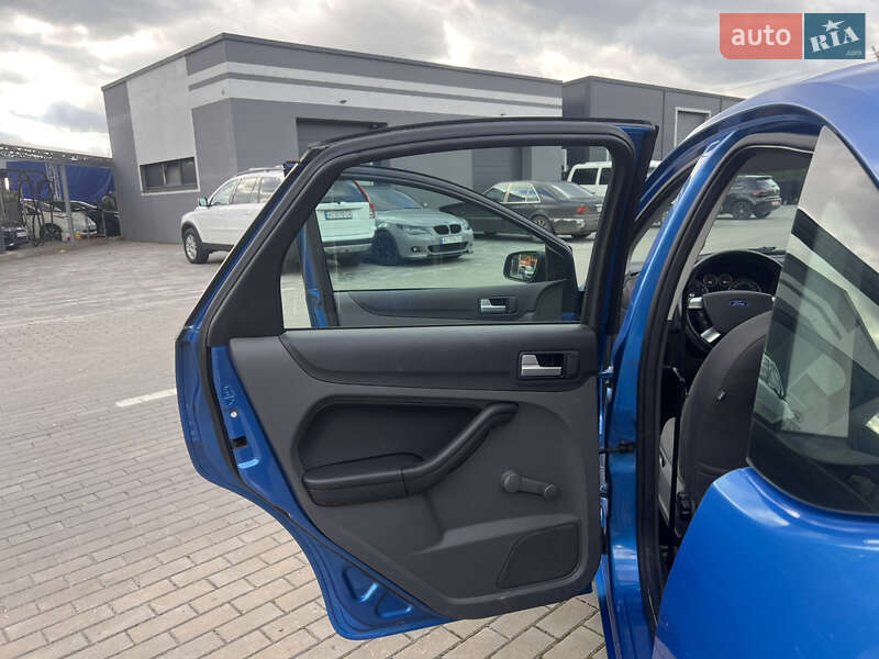 Хэтчбек Ford Focus 2007 в Луцке фото 13 Хэтчбек Ford Focus 2007 в Луцке
