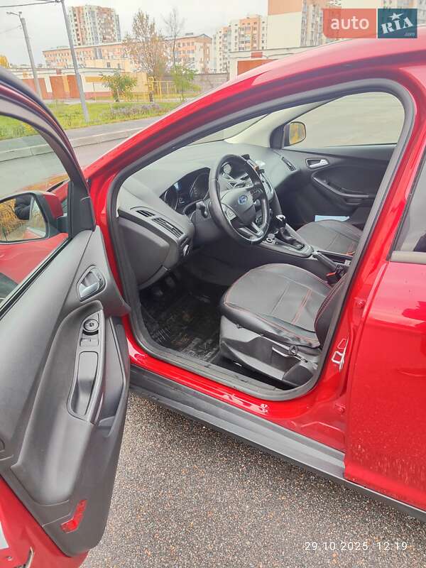 Хетчбек Ford Focus 2015 в Харкові