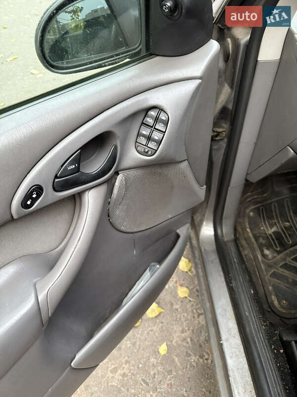 Седан Ford Focus 2002 в Києві