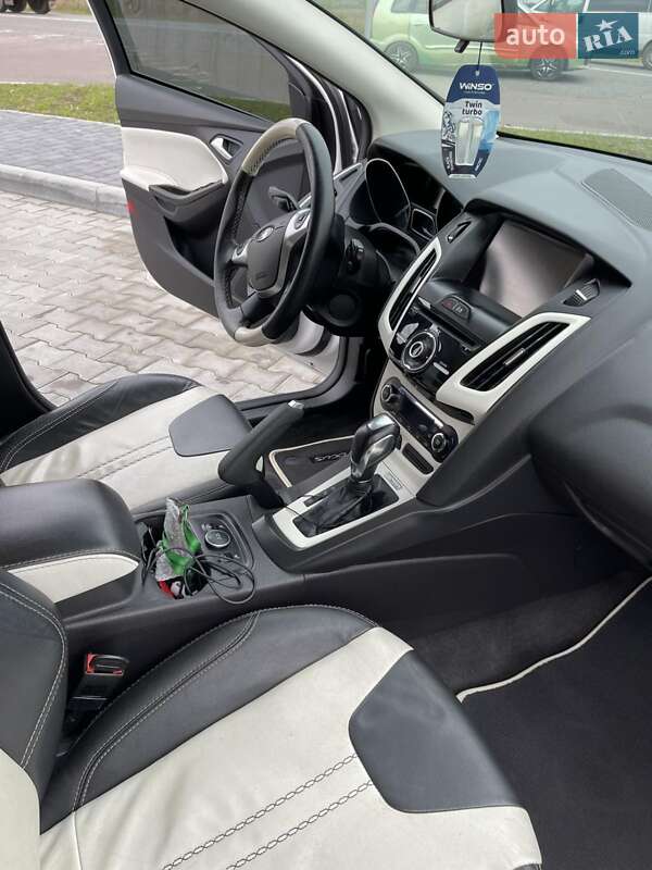 Хетчбек Ford Focus 2014 в Золочеві фото 12 Хетчбек Ford Focus 2014 в Золочеві