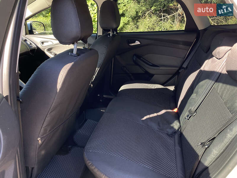 Універсал Ford Focus 2013 в Києві фото 26 Універсал Ford Focus 2013 в Києві