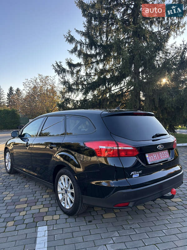 Универсал Ford Focus 2016 в Луцке фото 2 Универсал Ford Focus 2016 в Луцке