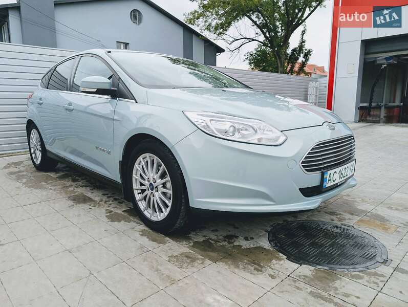Хетчбек Ford Focus 2013 в Володимирі фото 25 Хетчбек Ford Focus 2013 в Володимирі