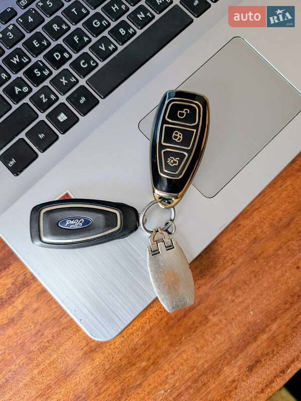 Хетчбек Ford Focus 2013 в Володимирі фото 26 Хетчбек Ford Focus 2013 в Володимирі