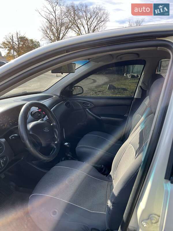 Хэтчбек Ford Focus 2004 в Кременчуге