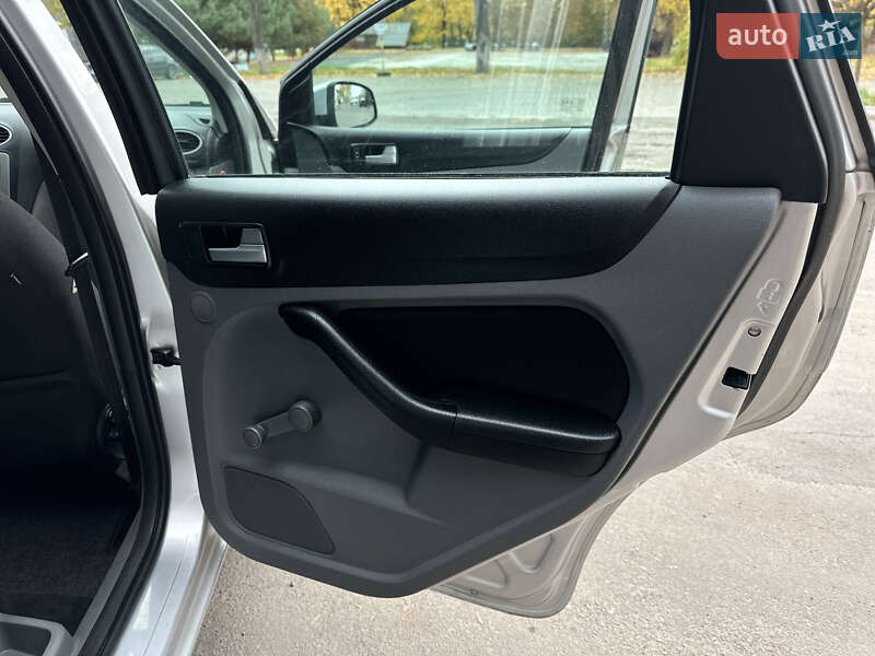 Універсал Ford Focus 2010 в Луцьку фото 21 Універсал Ford Focus 2010 в Луцьку