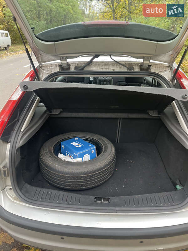 Хетчбек Ford Focus 2007 в Києві