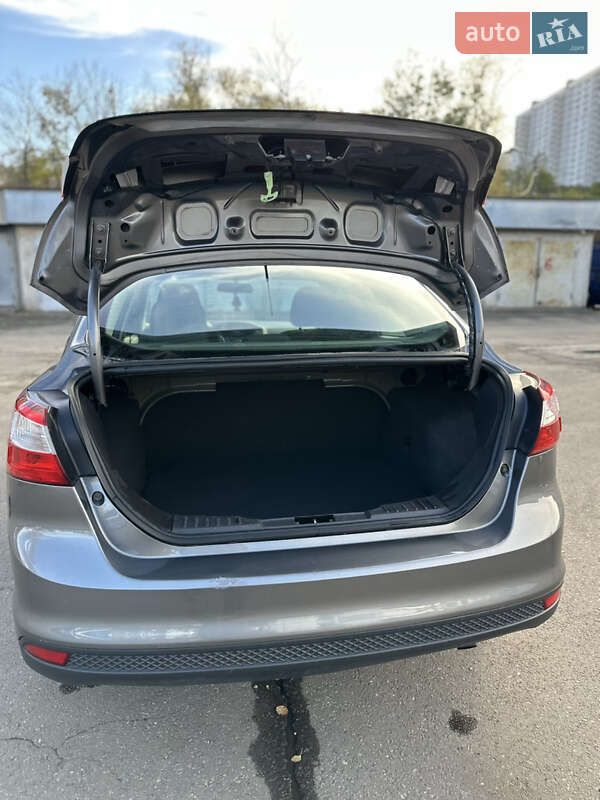 Седан Ford Focus 2013 в Киеве