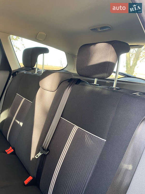 Універсал Ford Focus 2010 в Рівному фото 15 Універсал Ford Focus 2010 в Рівному