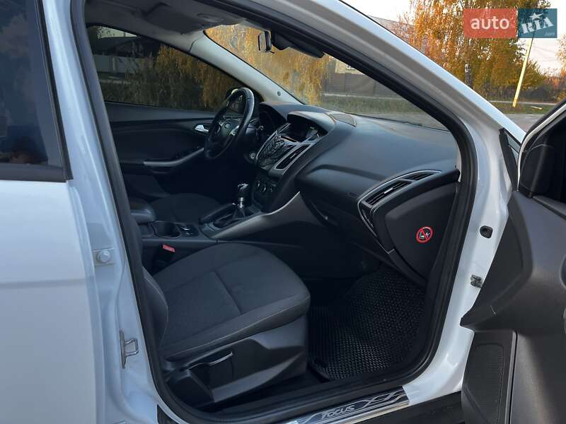 Універсал Ford Focus 2014 в Києві фото 12 Універсал Ford Focus 2014 в Києві
