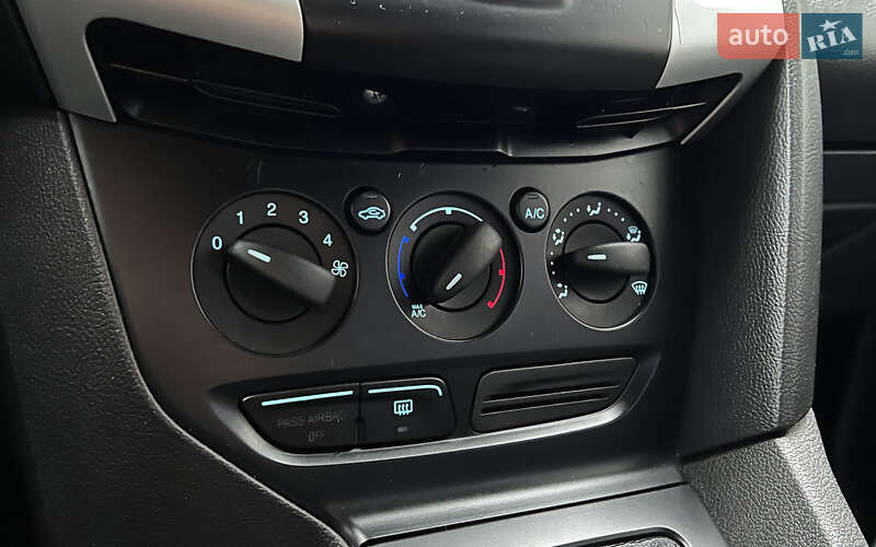 Седан Ford Focus 2013 в Львове фото 11 Седан Ford Focus 2013 в Львове