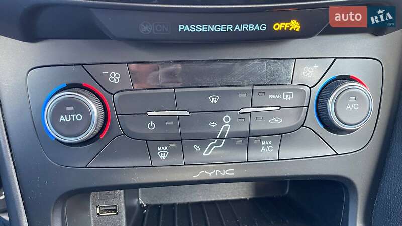Седан Ford Focus 2017 в Киеве фото 22 Седан Ford Focus 2017 в Киеве