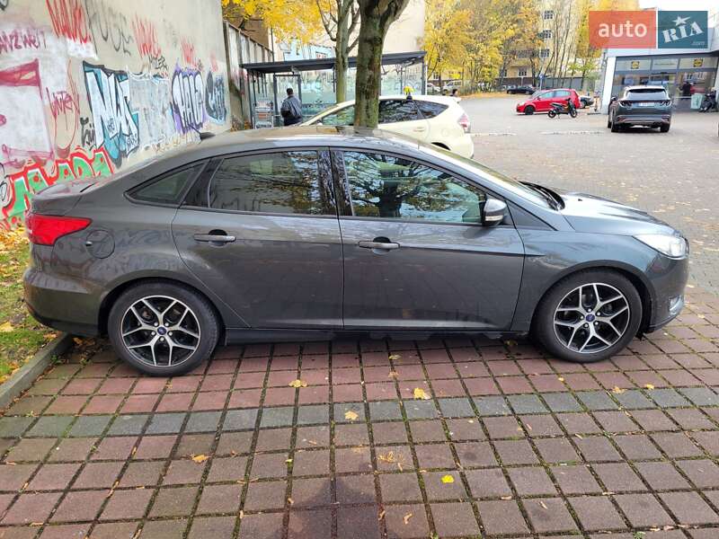 Седан Ford Focus 2017 в Заре фото 5 Седан Ford Focus 2017 в Заре