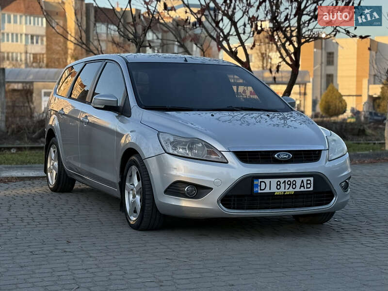 Ford Focus 2010 Ford Focus 2010