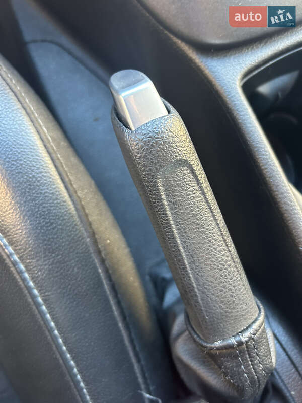 Хетчбек Ford Focus 2015 в Львові фото 44 Хетчбек Ford Focus 2015 в Львові