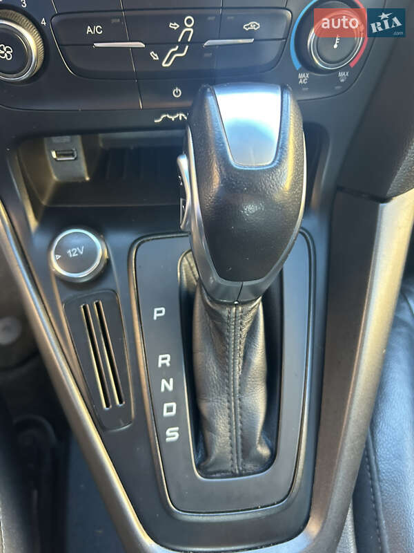 Хетчбек Ford Focus 2015 в Львові фото 46 Хетчбек Ford Focus 2015 в Львові