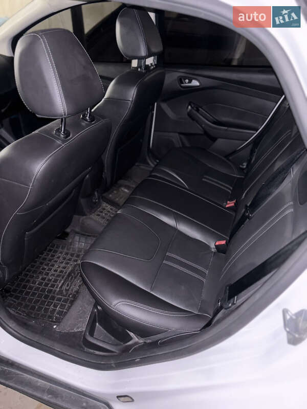 Седан Ford Focus 2013 в Запоріжжі фото 15 Седан Ford Focus 2013 в Запоріжжі