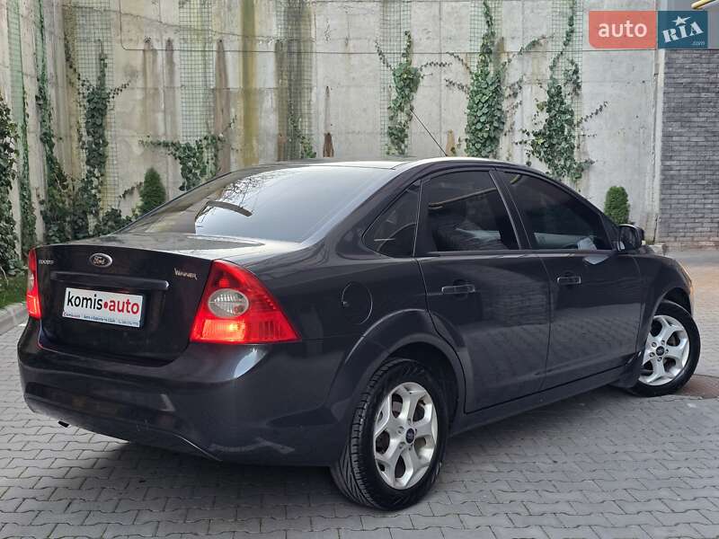 Седан Ford Focus 2010 в Хмельницькому фото 30 Седан Ford Focus 2010 в Хмельницькому
