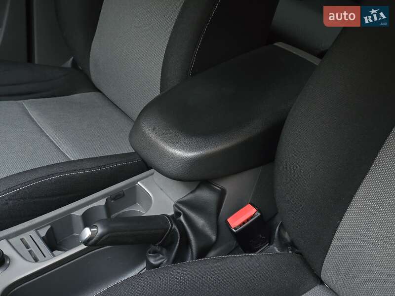 Седан Ford Focus 2010 в Хмельницькому фото 51 Седан Ford Focus 2010 в Хмельницькому