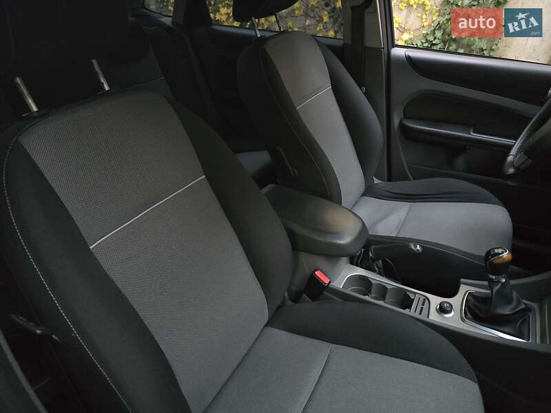 Седан Ford Focus 2010 в Хмельницькому фото 57 Седан Ford Focus 2010 в Хмельницькому
