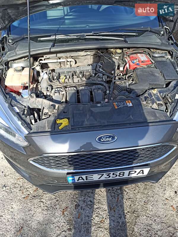 Седан Ford Focus 2015 в Вольногорске