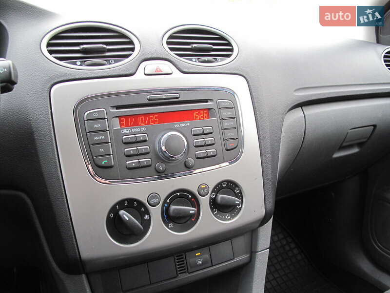 Хетчбек Ford Focus 2011 в Києві фото 56 Хетчбек Ford Focus 2011 в Києві