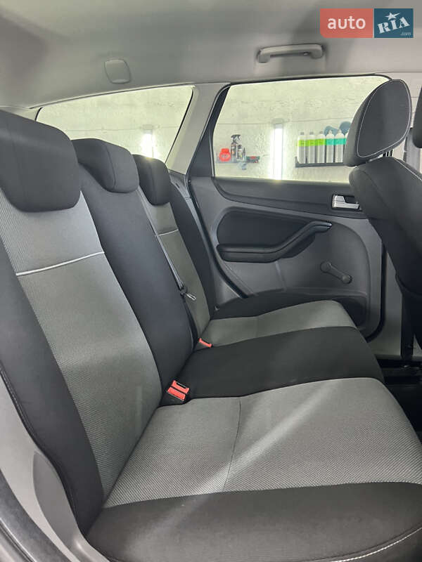 Універсал Ford Focus 2010 в Жидачові