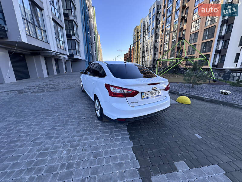 Седан Ford Focus 2013 в Днепре фото 24 Седан Ford Focus 2013 в Днепре