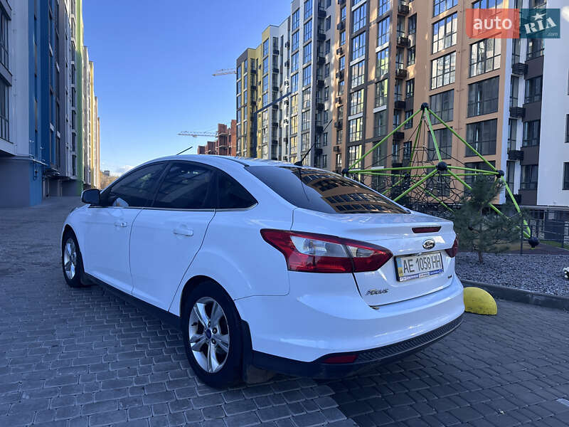 Седан Ford Focus 2013 в Днепре фото 31 Седан Ford Focus 2013 в Днепре