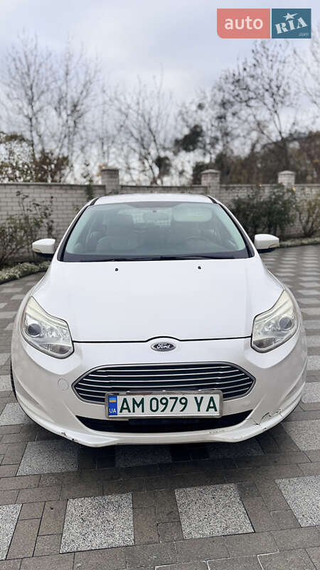 Хетчбек Ford Focus 2014 в Житомирі фото 14 Хетчбек Ford Focus 2014 в Житомирі