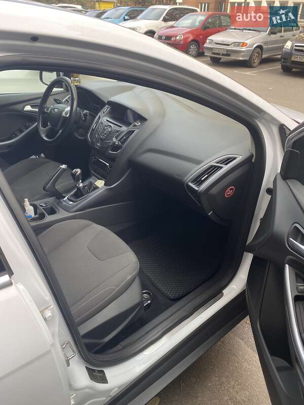 Хэтчбек Ford Focus 2013 в Ирпене