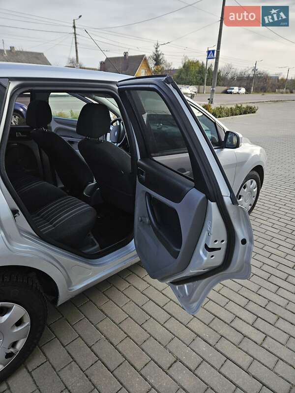 Універсал Ford Focus 2008 в Житомирі фото 15 Універсал Ford Focus 2008 в Житомирі