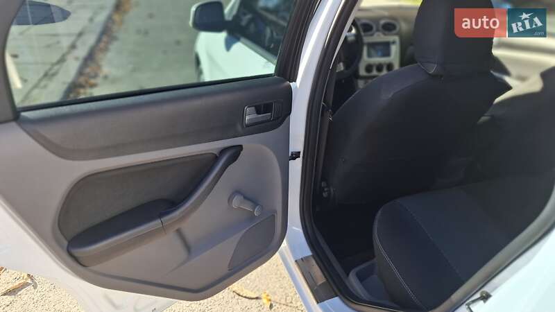 Седан Ford Focus 2011 в Одесі