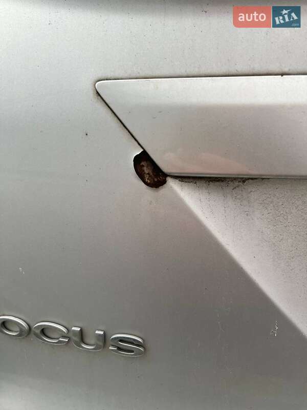 Хетчбек Ford Focus 2011 в Києві фото 8 Хетчбек Ford Focus 2011 в Києві