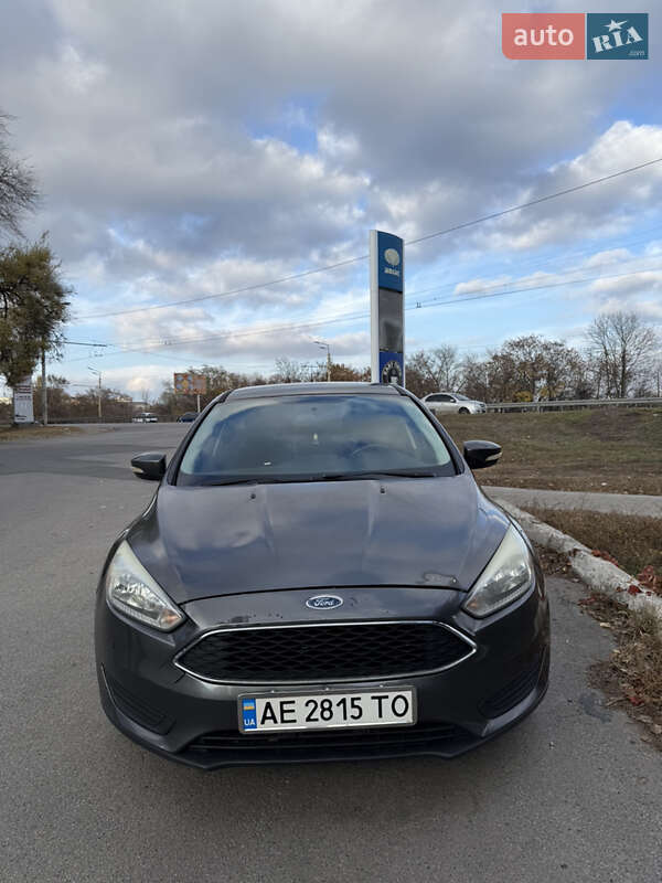 Хэтчбек Ford Focus 2016 в Днепре фото 2 Хэтчбек Ford Focus 2016 в Днепре