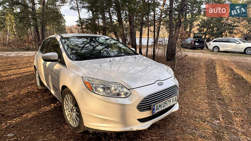 Хетчбек Ford Focus 2014 в Житомирі фото 22 Хетчбек Ford Focus 2014 в Житомирі