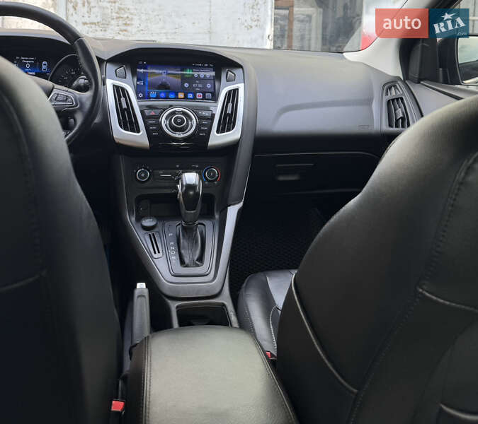 Седан Ford Focus 2016 в Чернигове