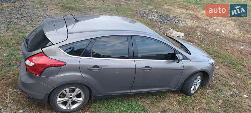 Хетчбек Ford Focus 2012 в Полтаві фото 23 Хетчбек Ford Focus 2012 в Полтаві