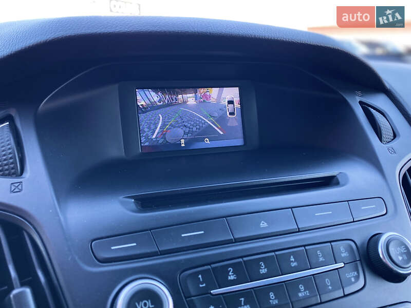 Седан Ford Focus 2015 в Киеве фото 16 Седан Ford Focus 2015 в Киеве