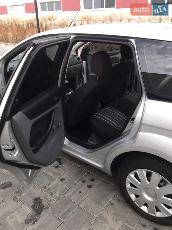 Універсал Ford Focus 2010 в Луцьку