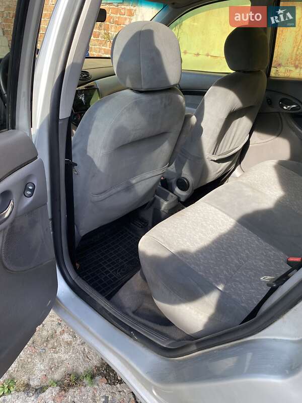 Універсал Ford Focus 2001 в Чернігові фото 4 Універсал Ford Focus 2001 в Чернігові
