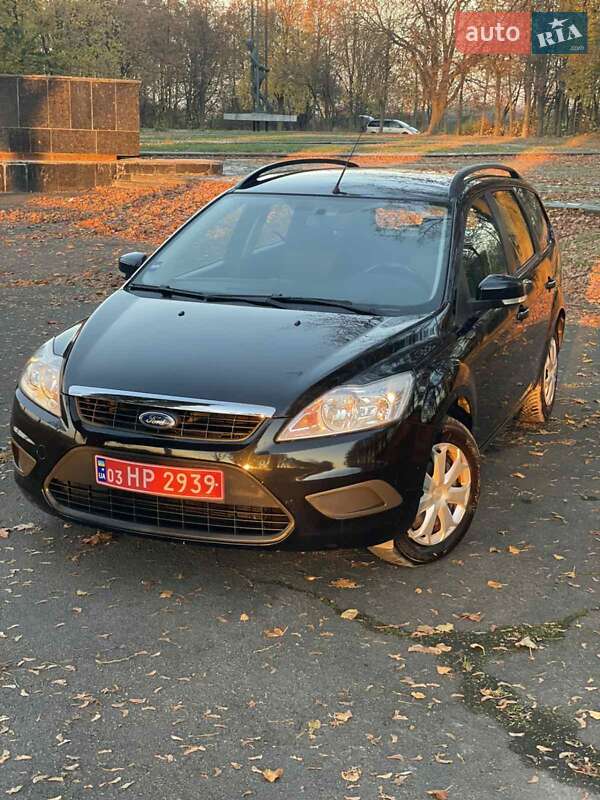 Универсал Ford Focus 2010 в Владимире