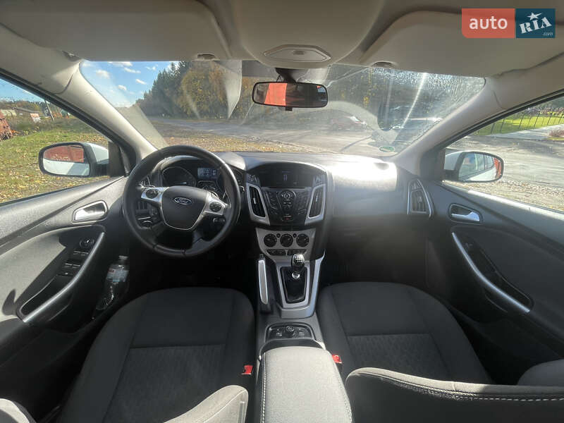 Универсал Ford Focus 2013 в Луцке фото 16 Универсал Ford Focus 2013 в Луцке