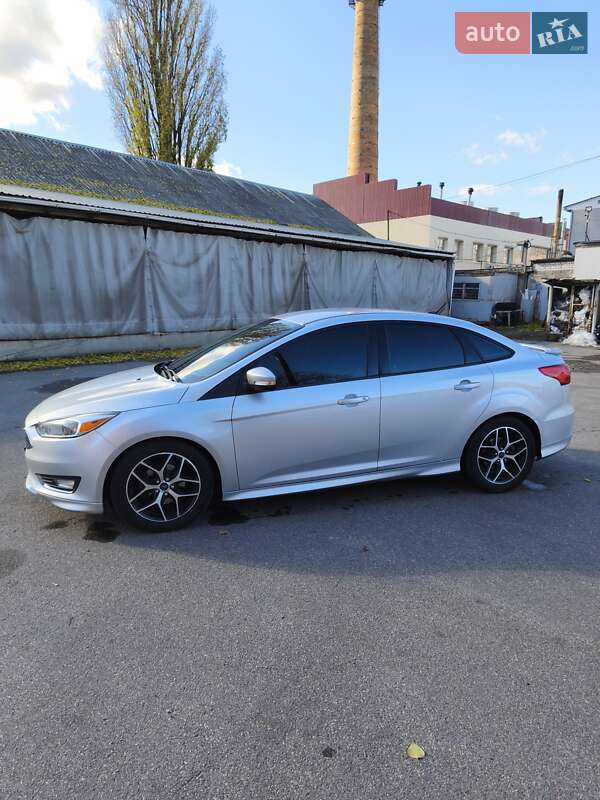 Седан Ford Focus 2015 в Черкассах