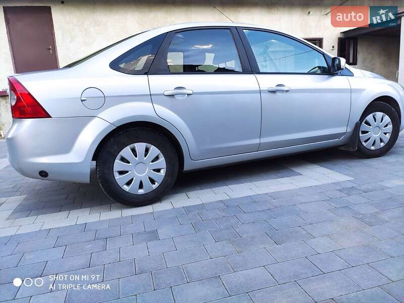 Седан Ford Focus 2011 в Жидачове