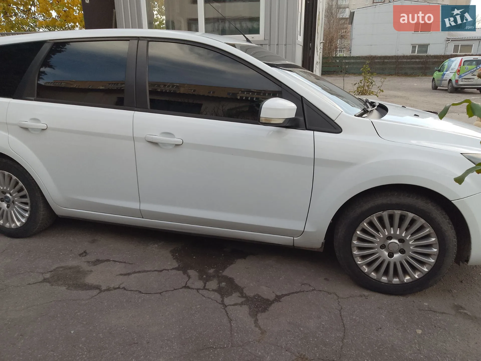 2010 Ford Focus - мініатюра 2