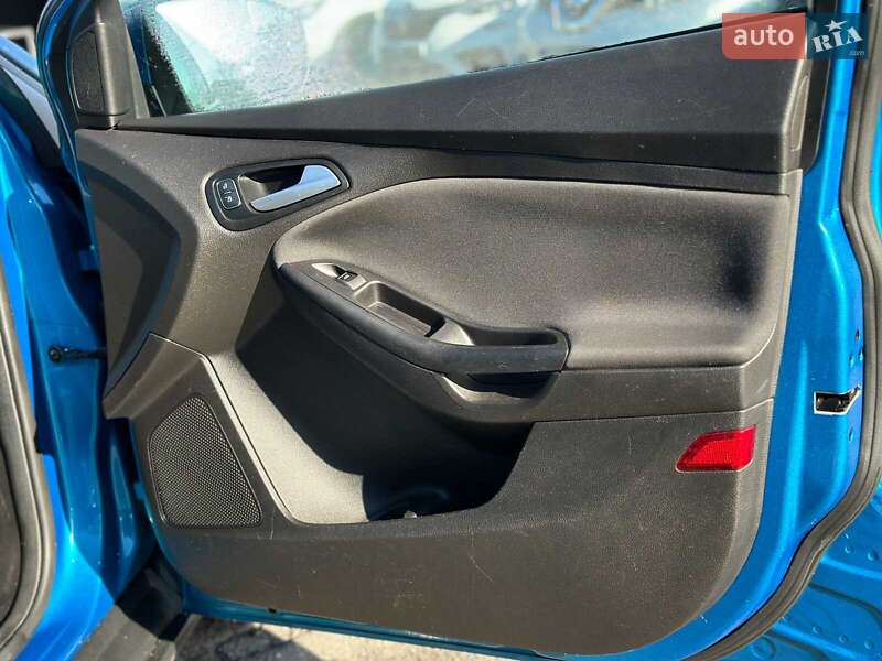 Седан Ford Focus 2015 в Виннице фото 24 Седан Ford Focus 2015 в Виннице