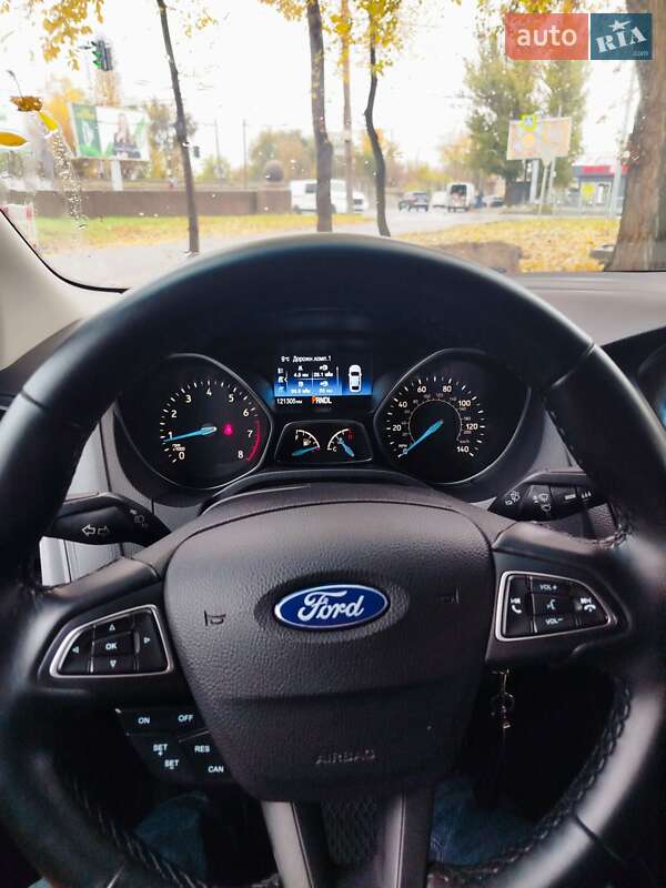 Седан Ford Focus 2018 в Дніпрі фото 4 Седан Ford Focus 2018 в Дніпрі
