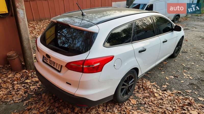 Универсал Ford Focus 2017 в Днепре